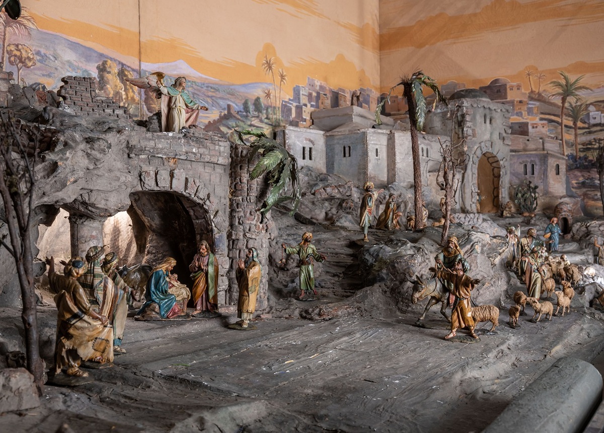 Krippe in der Kirche Schloss Aigen am 11.12.2025.  Foto und Copyright: Moser Albert, Fotograf, 5201 Seekirchen, Weinbergstiege 1, Tel.: 0043-676-7550526  albert.moser@sbg.at  www.moser.zenfolio.com