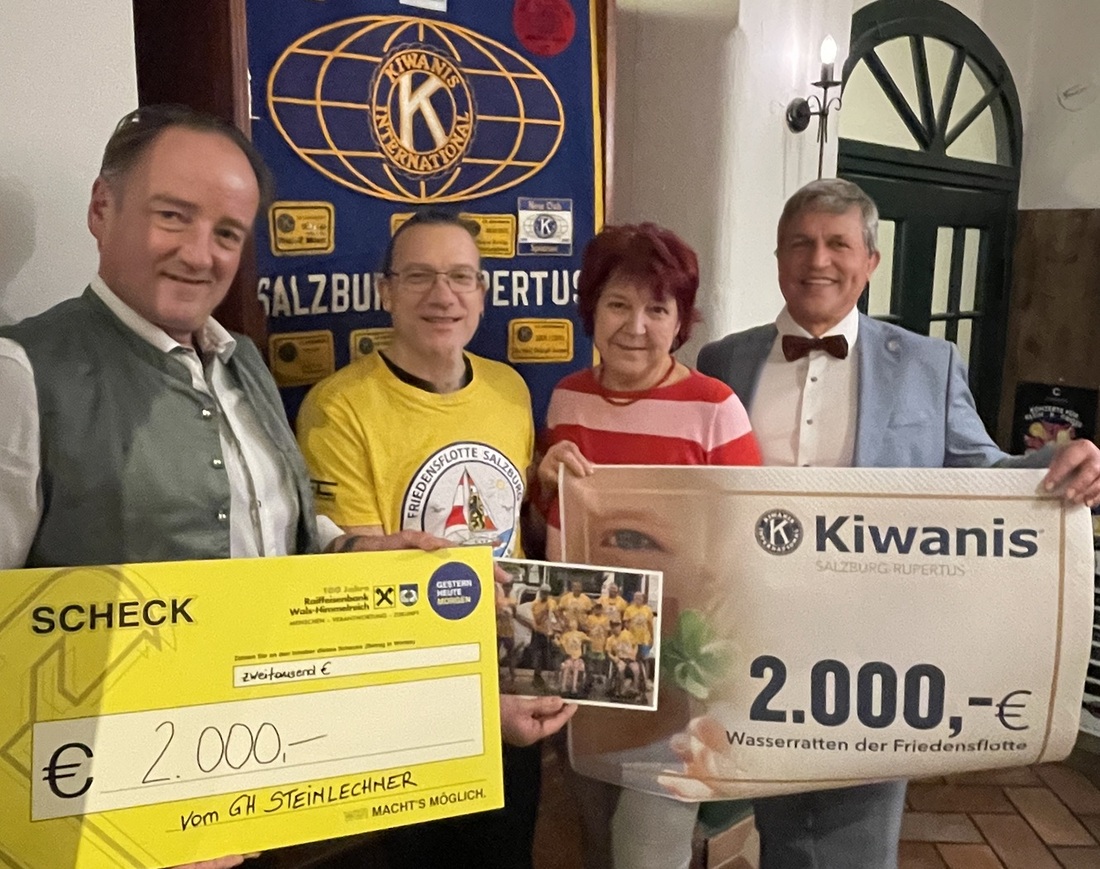 Unterstützer (v. l.): Peter Huber (Steinlechner), Robert Veit (Friedensflotte), Beate Fürstauer und Peter Windischer (beide Kiwanis).