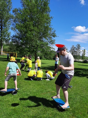 Beim Väterfestival darf auch der Papa wieder Kind sein.