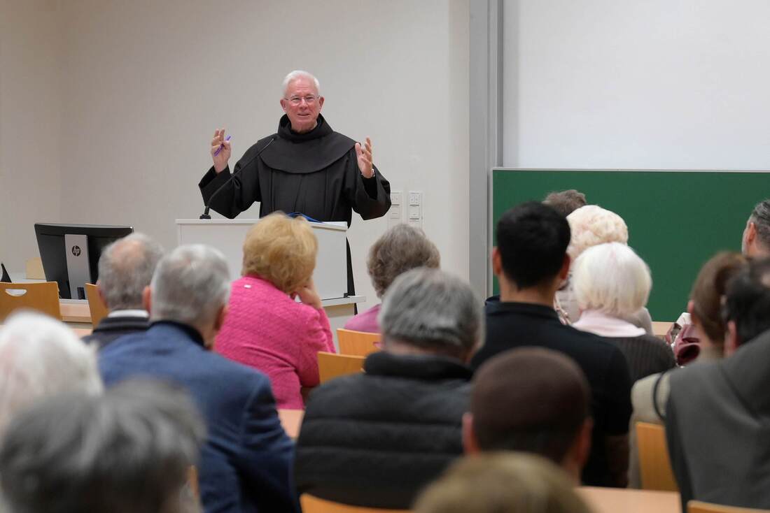 Erzbischof Franz Lackner sprach über die prägende Bedeutung des heiligen Franz von Assisi für Theologie und gelebten Glauben sowie über persönliche Erlebnisse.