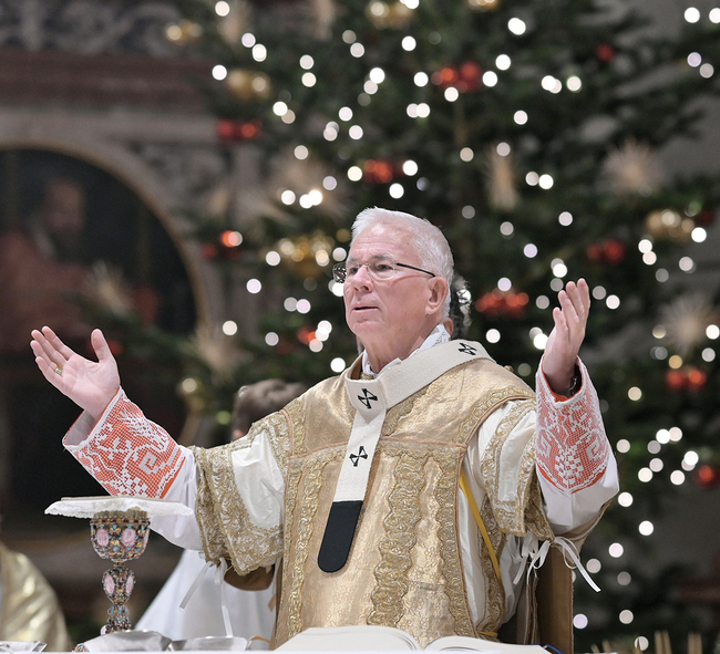 „Heißen wir den Erlöser willkommen.“ In seiner Weihnachtsbotschaft lädt Erzbischof Franz Lackner ein, „machen wir einen Schritt zur Seite und geben wir so dem Wirken Gottes eine Chance.“