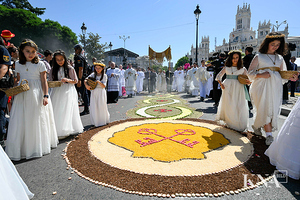 Fronleichnamsprozession mit Papst Leo XIV. auf der Plaza de Cibeles am 7. Juni 2026 in Madrid (Spanien).