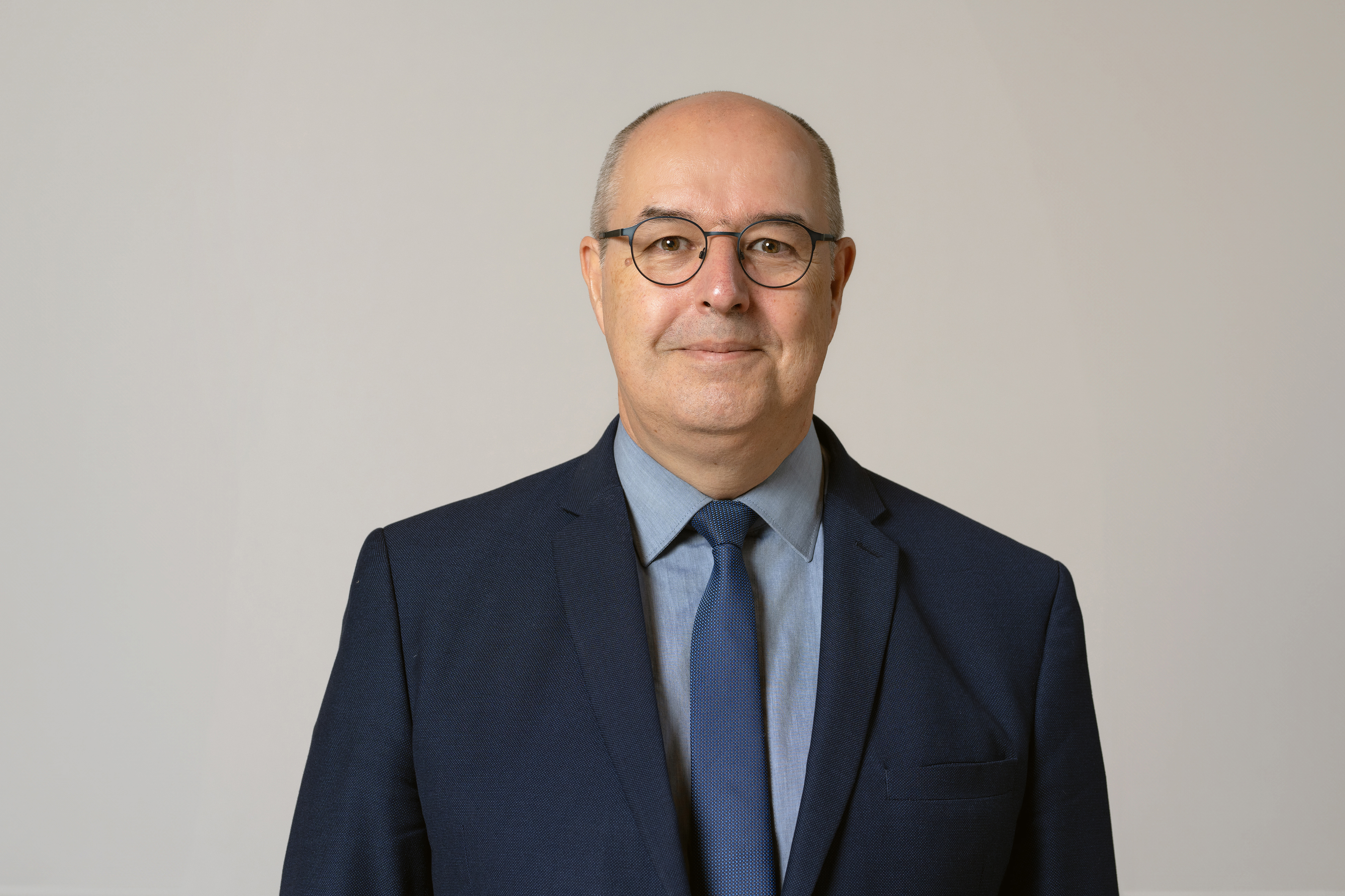Albert Thaddäus Esterbauer-P. / HIVA NAGHSHI Vizekanzler der Erzdiözese Salzburg
