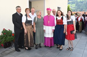 Mit großer Dankbarkeit feierte Weihbischof Hansjörg Hofer in Stumm.