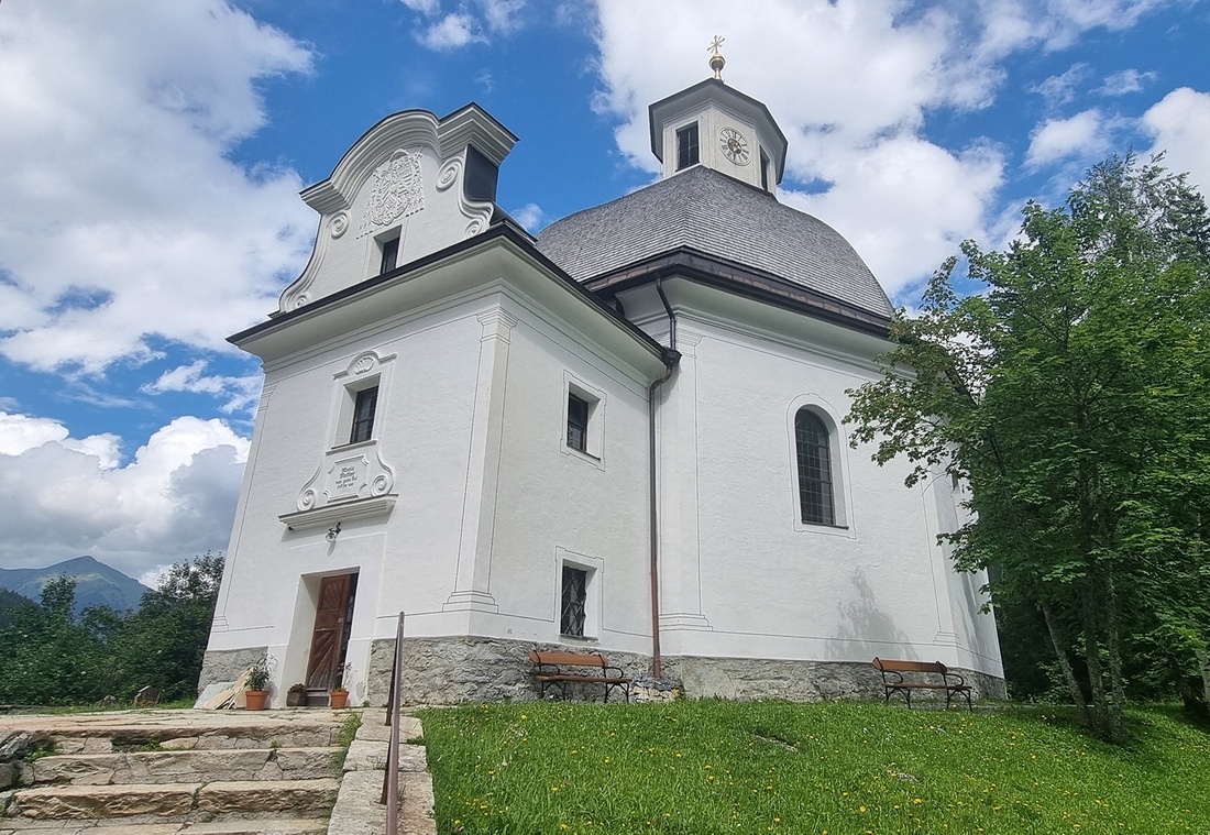 Die Pfarr- und Wallfahrtskirche „Maria, Mutter vom Guten Rat“ in Böckstein.