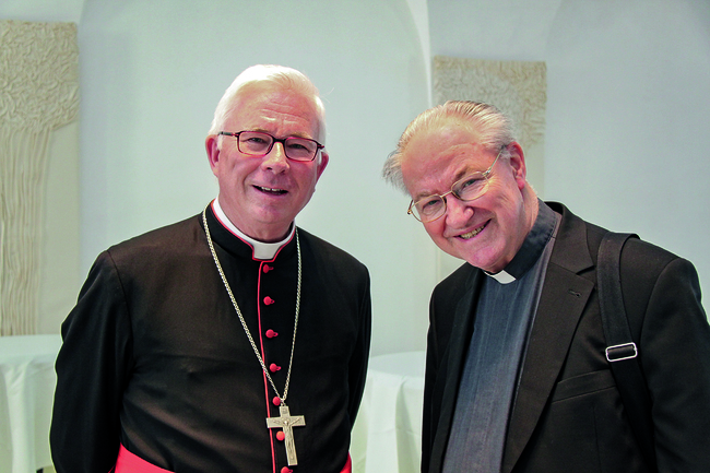 Verbunden: Erzbischof Franz Lackner und Erzbischof emeritus Alois Kothgasser.