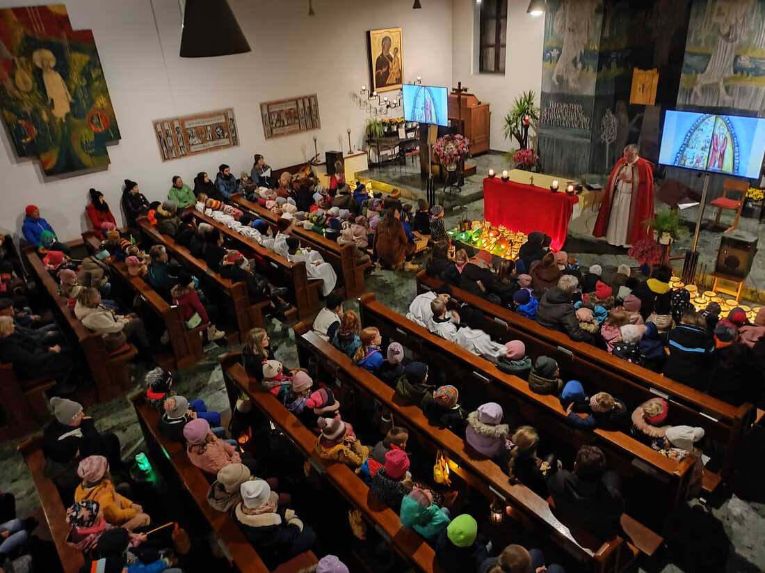 Die regelmäßig volle Pfarrkirche in Bruckhäusl zeigt, dass es sich lohnt, Neues auszuprobieren und auf junge Familien zuzugehen.