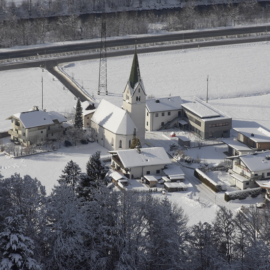 Die Filialkirche „Heiliger Leopold“ im Ortsteil Distelberg.