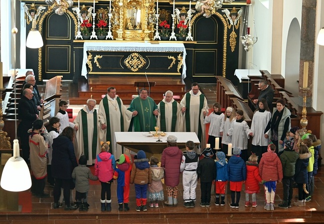 Die Benediktiner von Michaelbeuern haben bereits viel Erfahrung mit TV-Live-Gottesdiensten. 