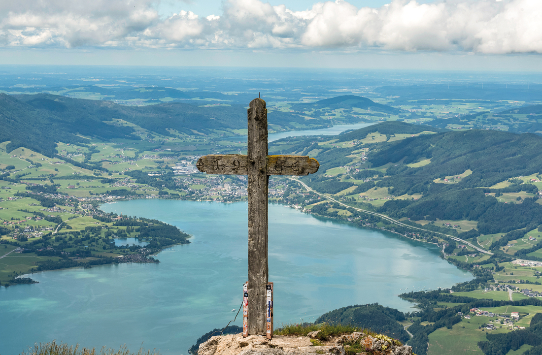 Freude über die Auferstehung:  „Zu ihm werden wir dereinst heimkehren. Ich glaube das, die Kirche glaubt es.“ 