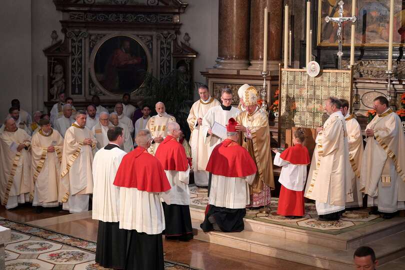 RB/eds/Hiwa Naghshi Domkapitel