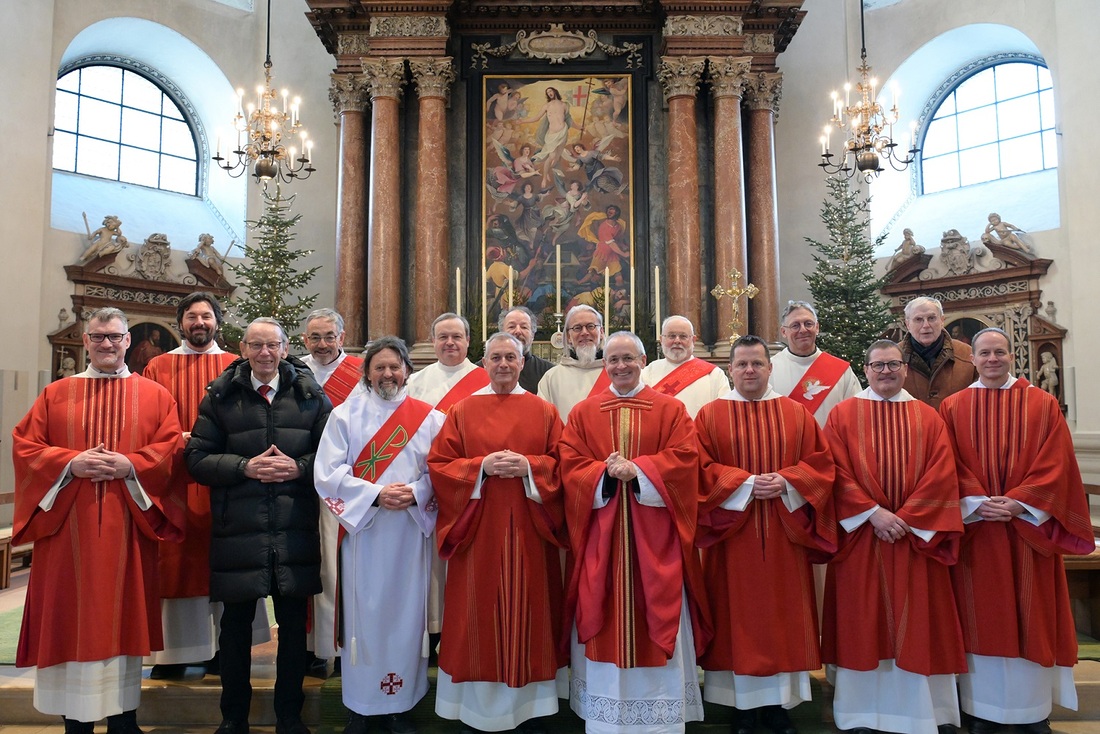 Die Diakone der Erzdiözese Salzburg feierten am 21. Jänner im Dom den Festtag ihres Patrons, des heiligen Vinzenz von Saragossa.
