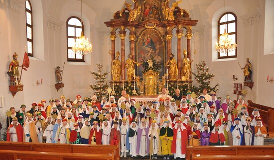 120 Kinder von der Pfarre Großarl waren an drei Tagen unterwegs, zusätzlich noch die Reiter hoch zu Roß. Sie erreichten eine Spendensumme von fast 40.000 Euro.