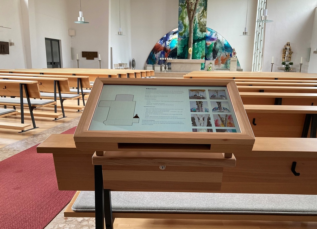Das neue digitale Lesepult der Pfarre Gneis verbindet spirituelle Impulse, Orientierung und moderne Technik. Es zeigt einen zeitgemäßen Zugang zu Glauben und ist ein gemeinschaftlich getragenes Projekt für eine offene Kirche.