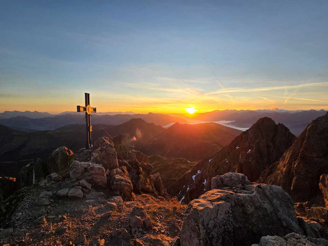 Die Natur und unsere wunderbaren Bergen laden ein, Glaube und Stille neu zu erfahren sowie inspirierende Gipfelmessen und Bergandachten zu erleben.