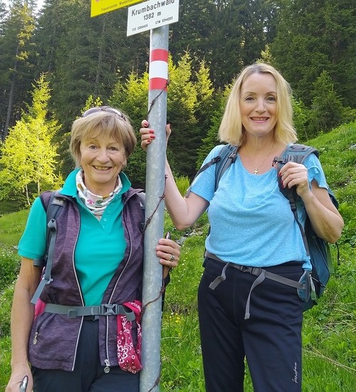 Tania Zawadil (re) mit Regina Zaß 